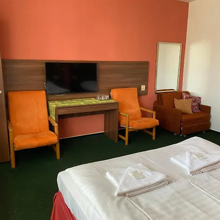Formanka Hotel&camp 3*