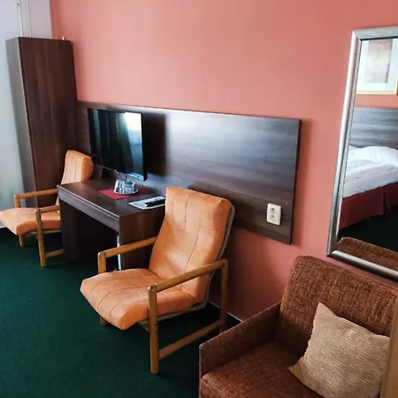 Formanka & Camp Hotel Hustopeče