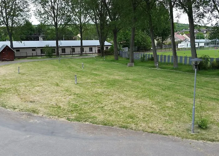 Formanka & Camp 3*